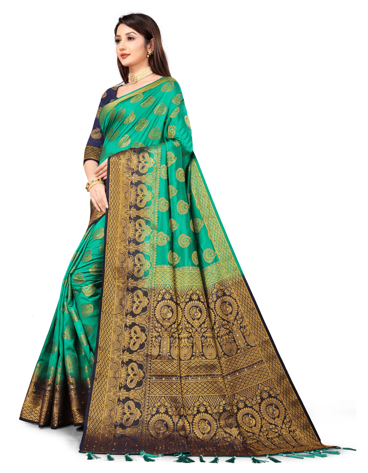 Green Banarasi Silk Saree With Diamond Work With Tassels