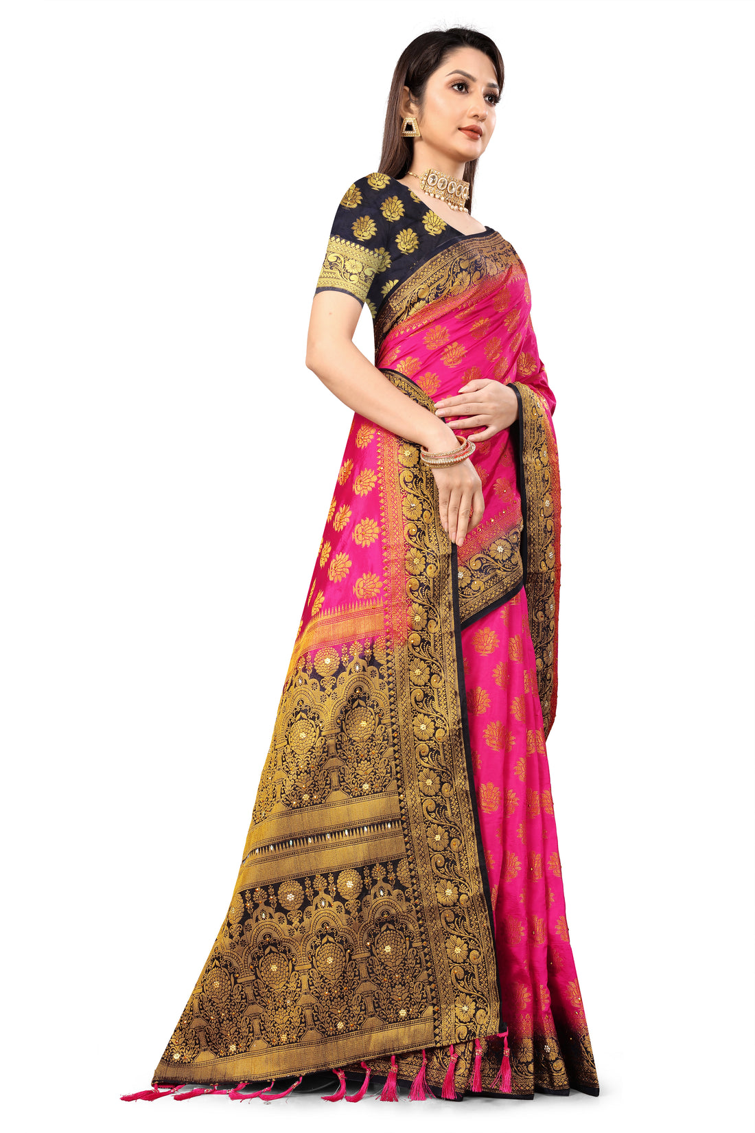 Rani Silk Saree With Diamond Work