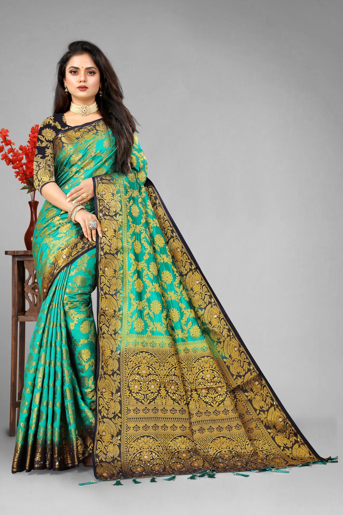 Green Banarasi Silk Saree With Diamond Work With Tassels