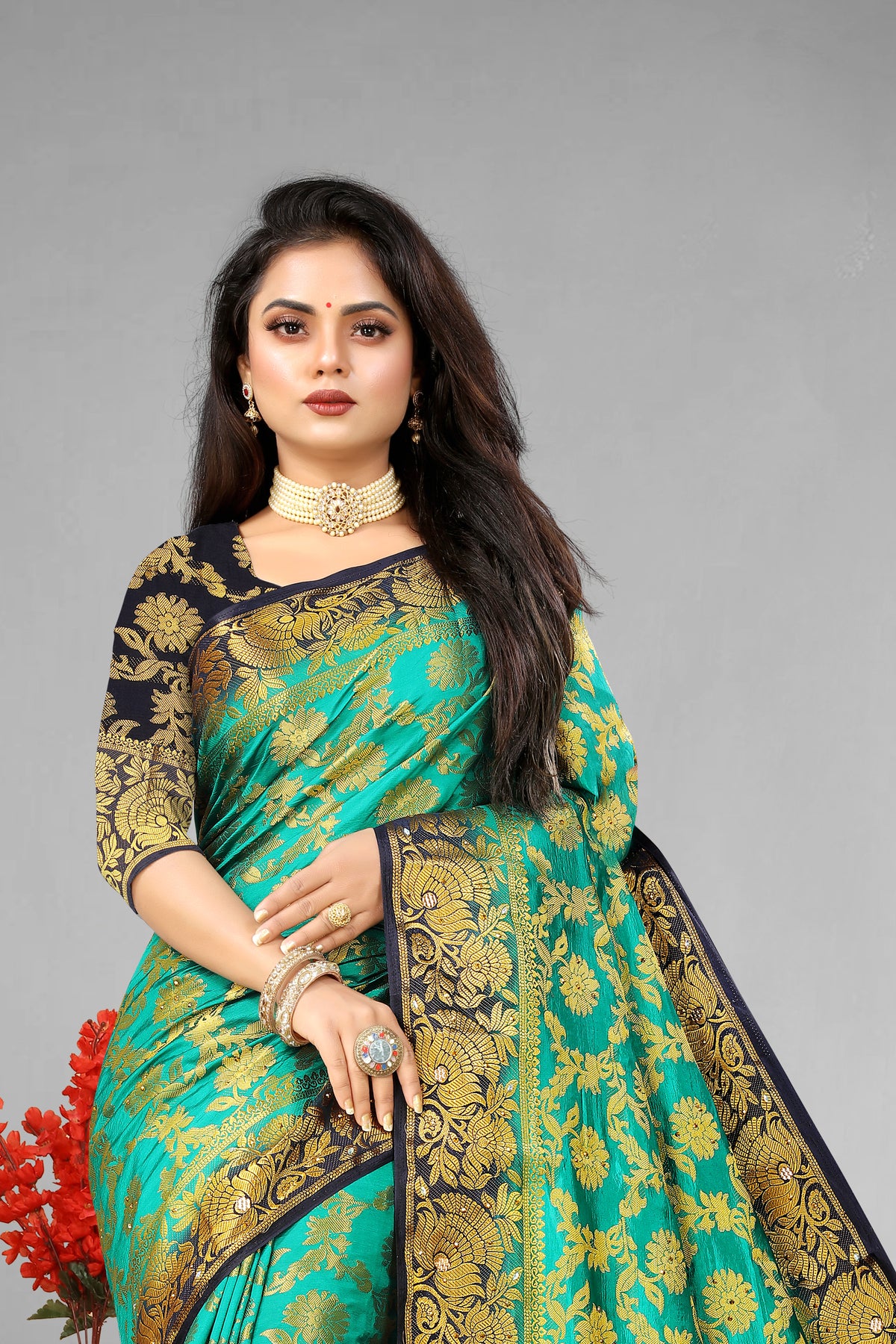 Green Banarasi Silk Saree With Diamond Work With Tassels