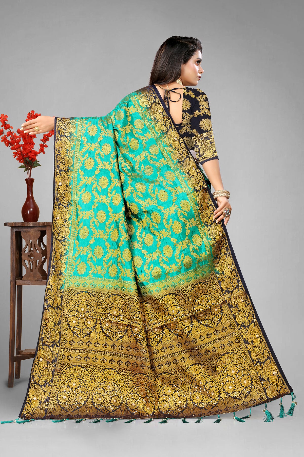 Green Banarasi Silk Saree With Diamond Work With Tassels