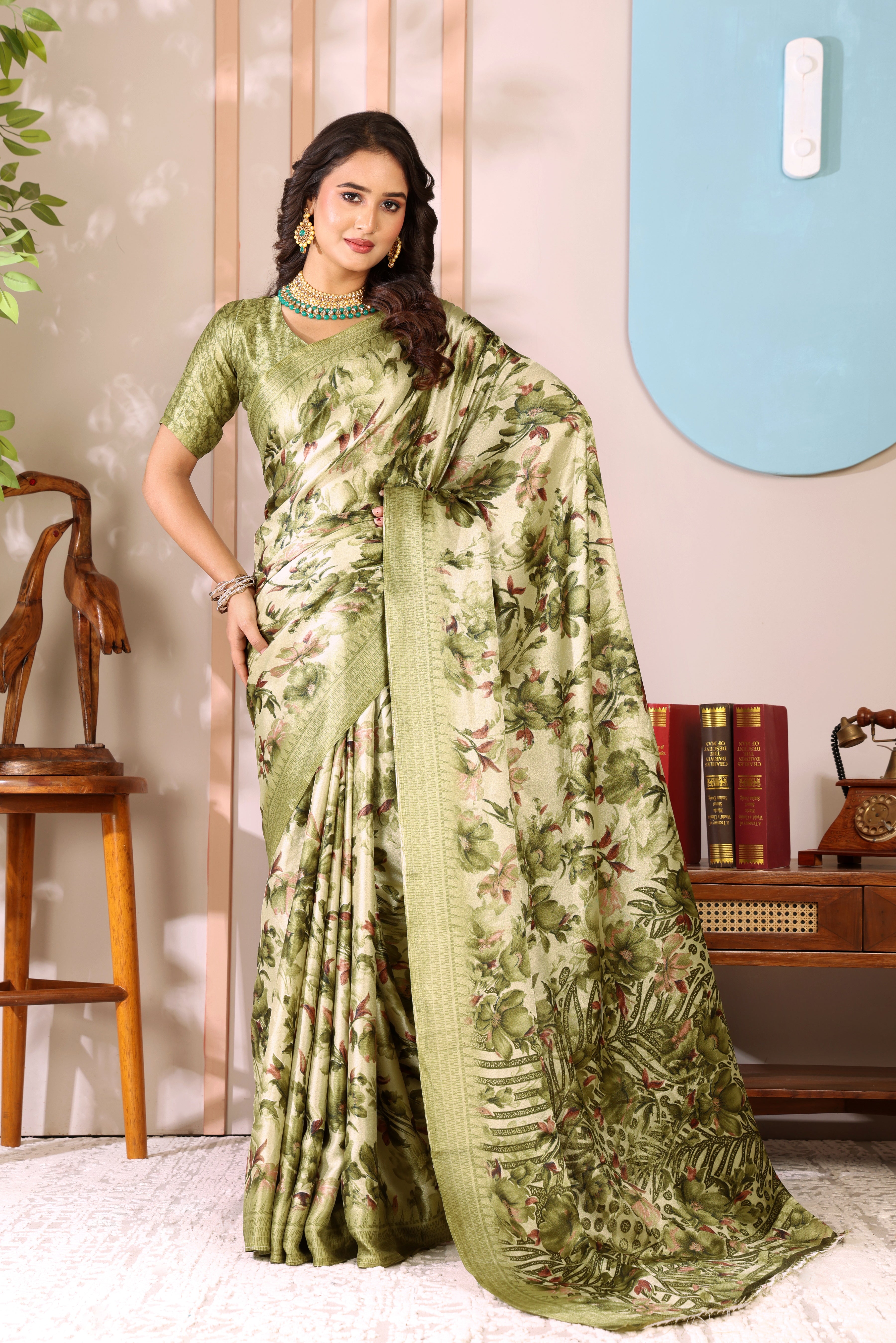 Gold Printed, Digital Print, Floral Print Bollywood Chiffon saree