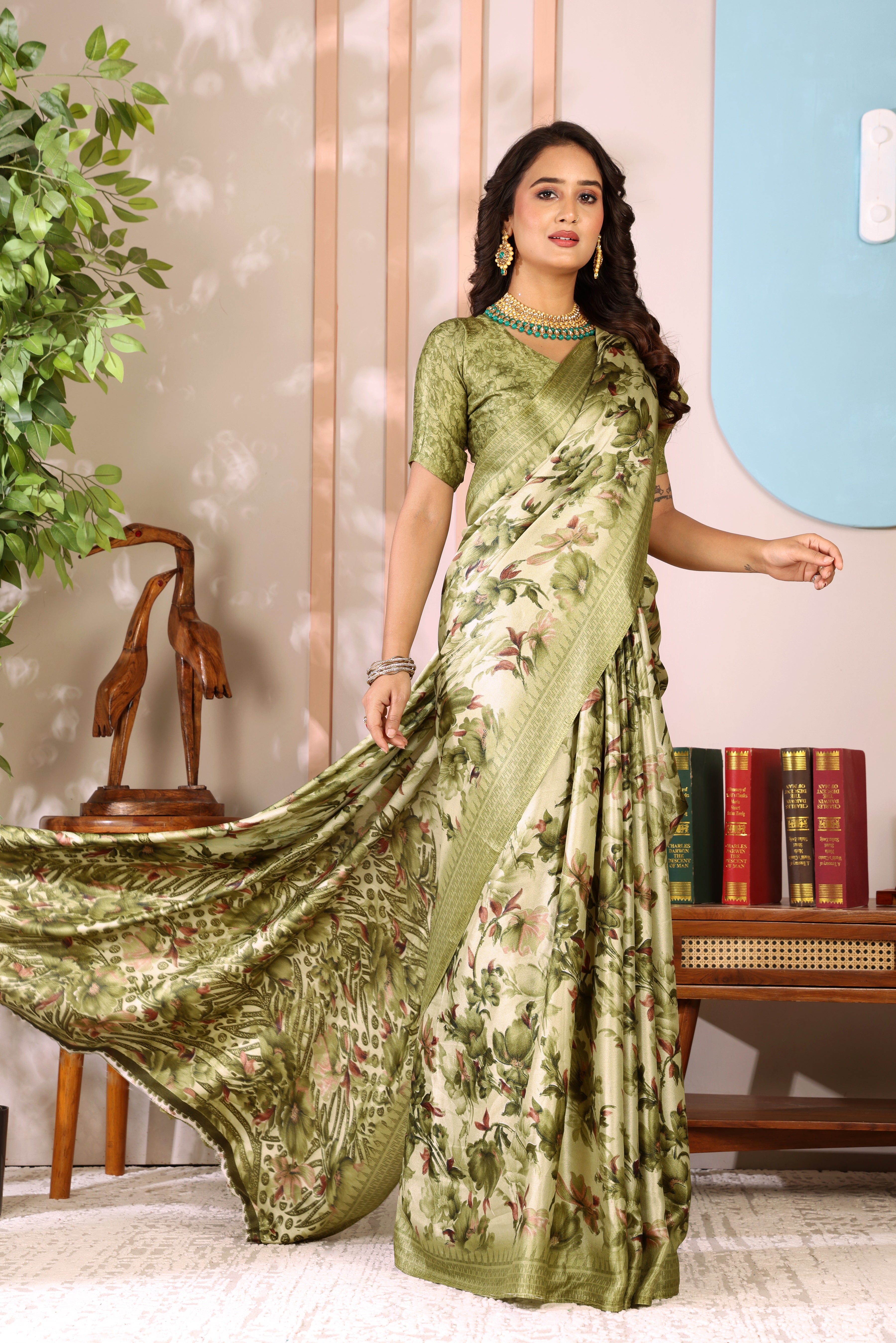 Gold Printed, Digital Print, Floral Print Bollywood Chiffon saree