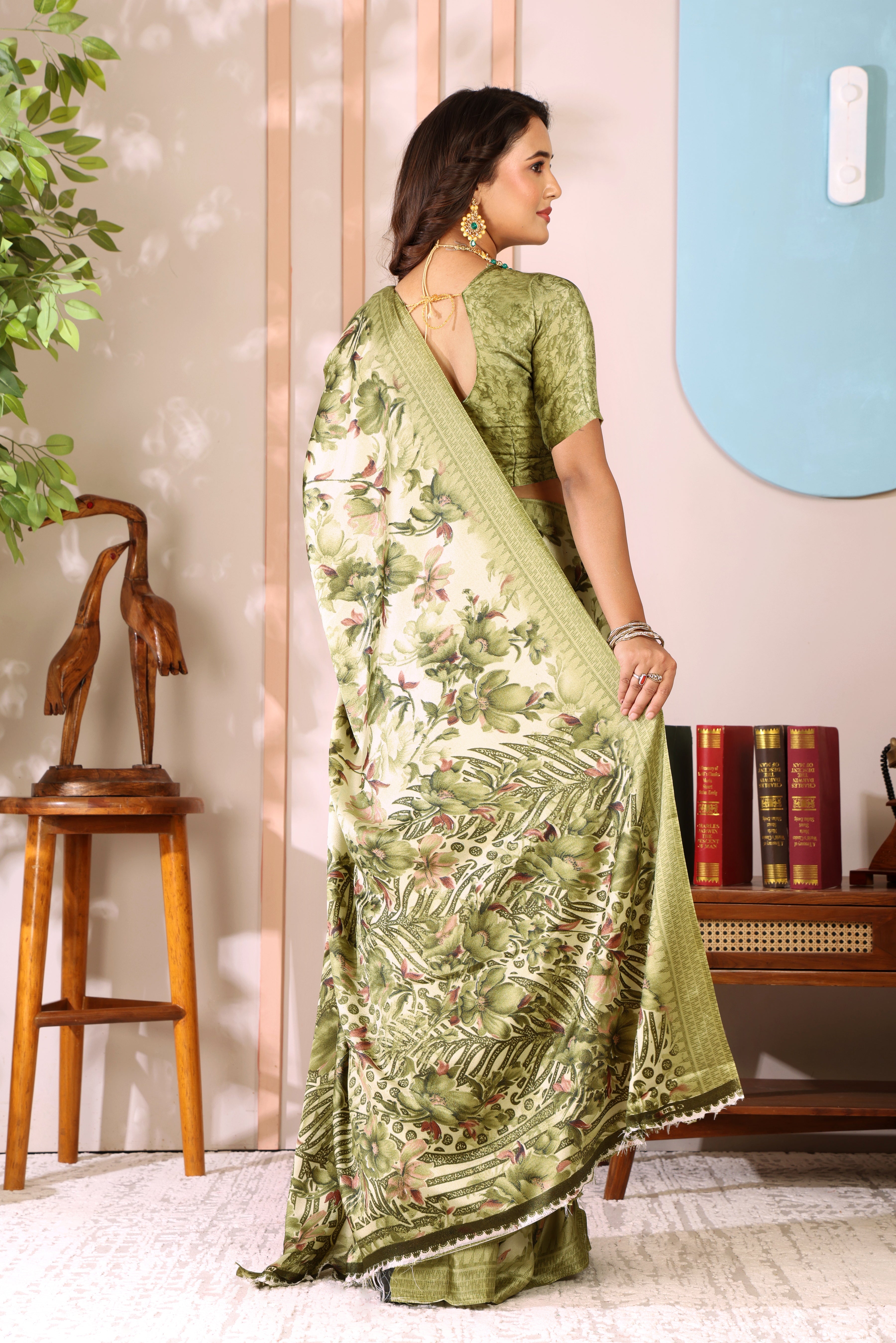 Gold Printed, Digital Print, Floral Print Bollywood Chiffon saree