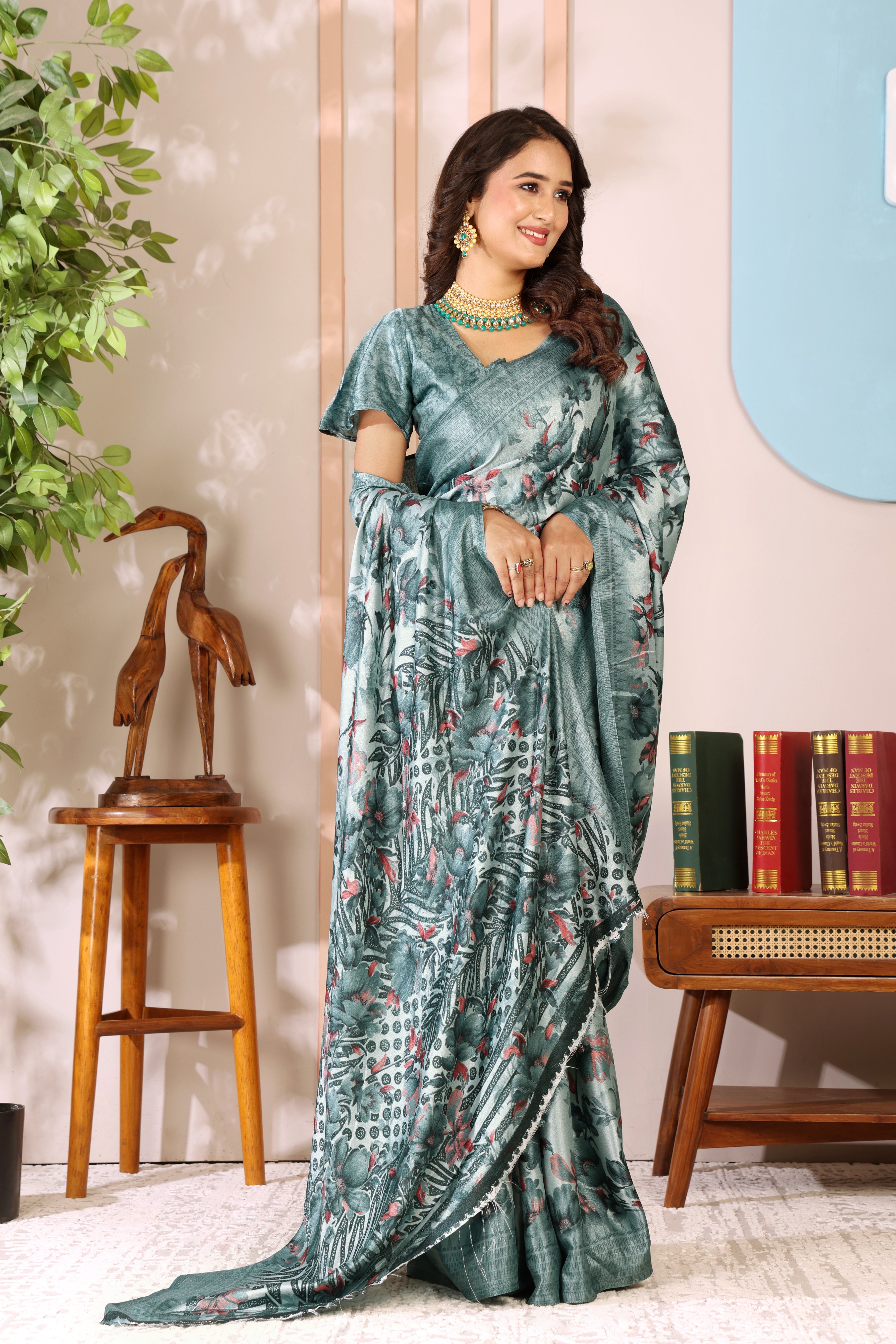Gold Printed, Digital Print, Floral Print Bollywood Chiffon saree