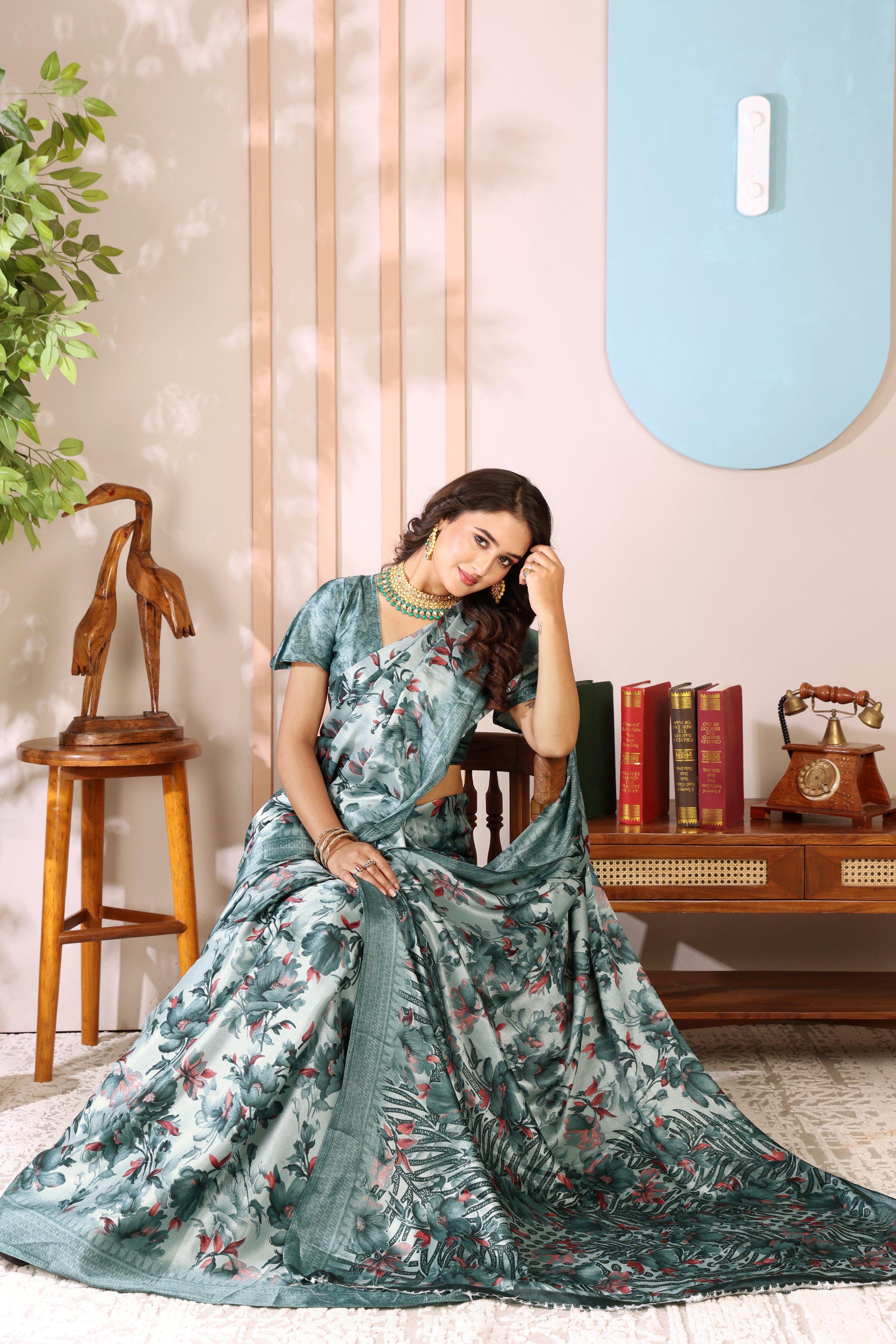 Gold Printed, Digital Print, Floral Print Bollywood Chiffon saree