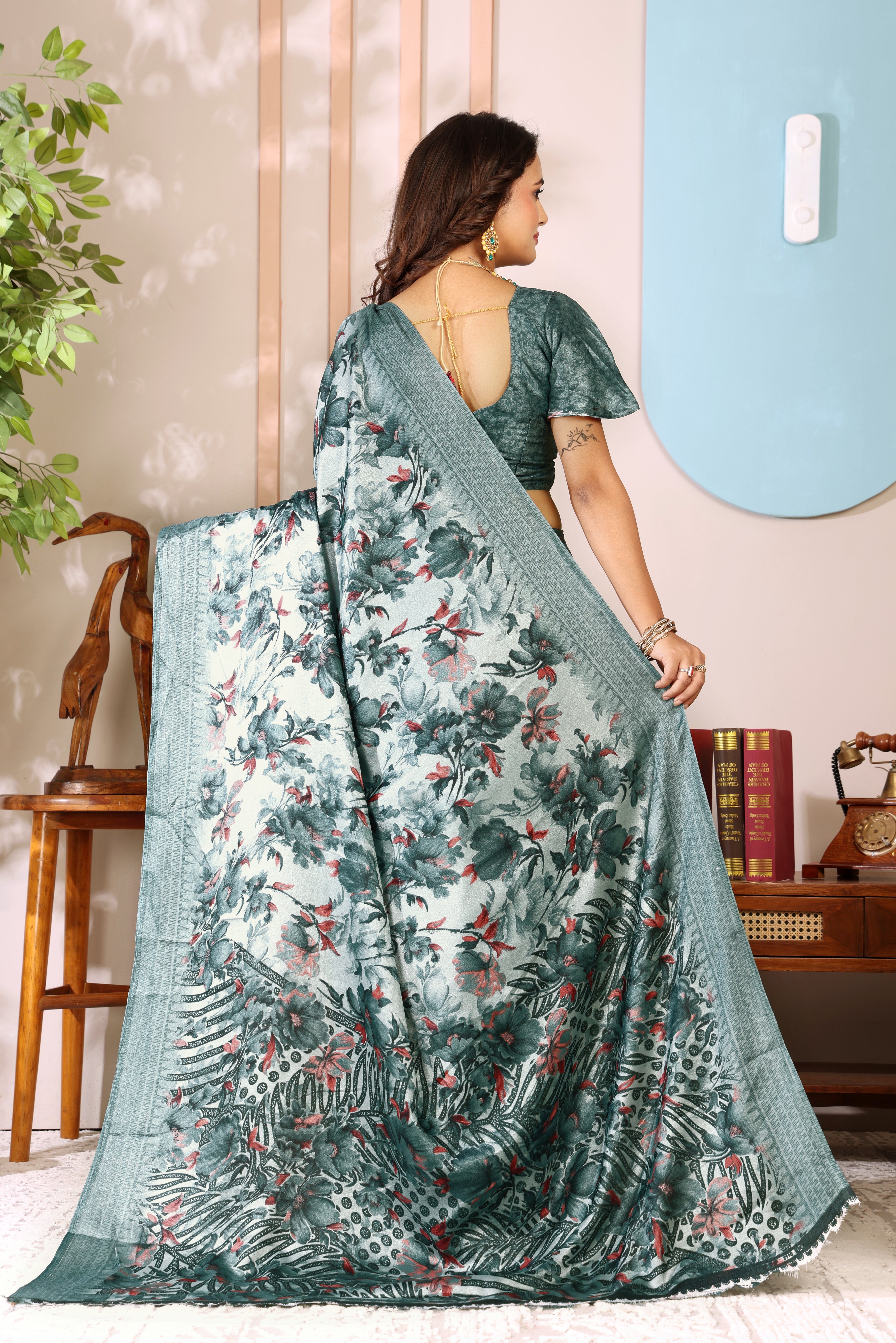 Gold Printed, Digital Print, Floral Print Bollywood Chiffon saree