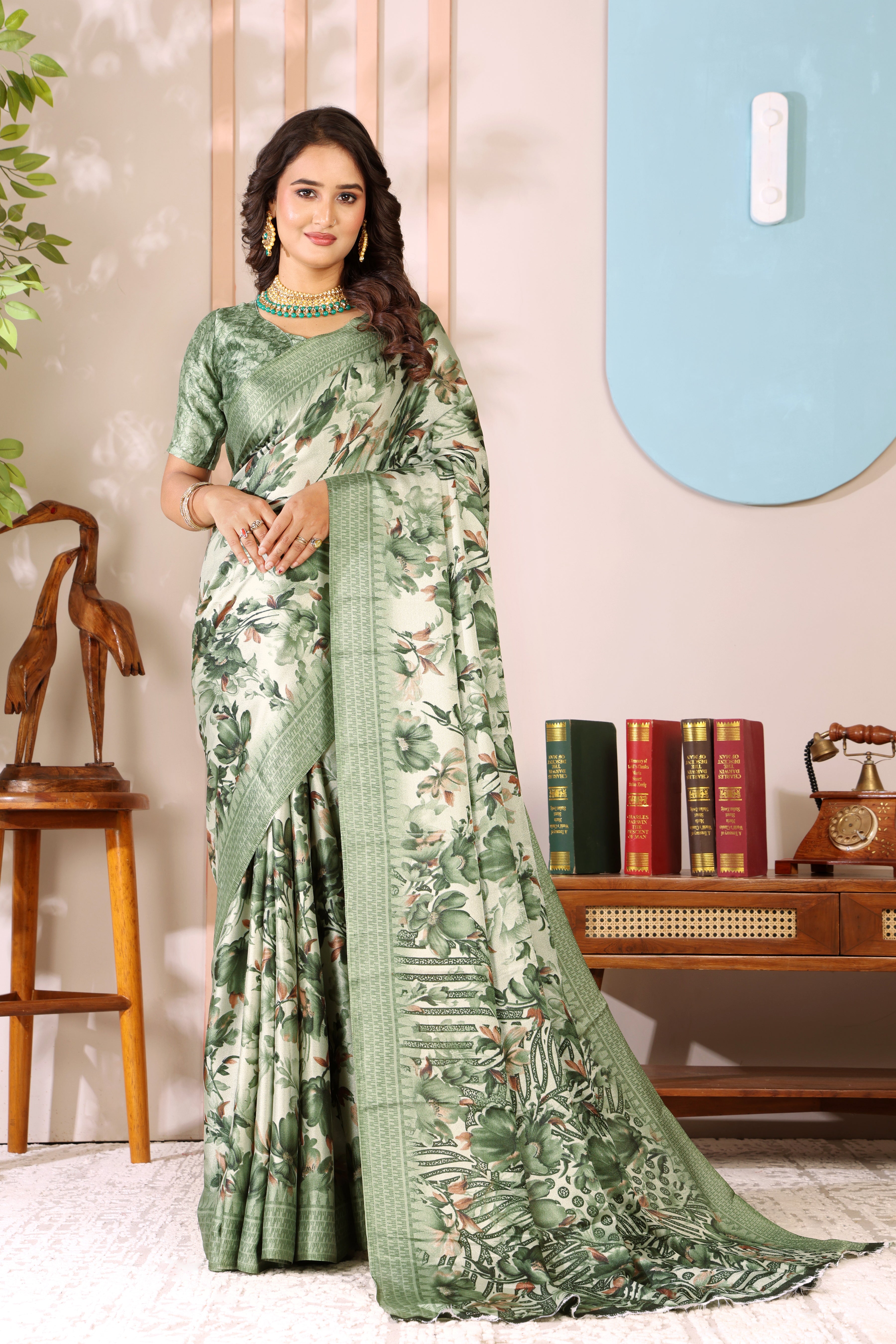 Gold Printed, Digital Print, Floral Print Bollywood Chiffon saree