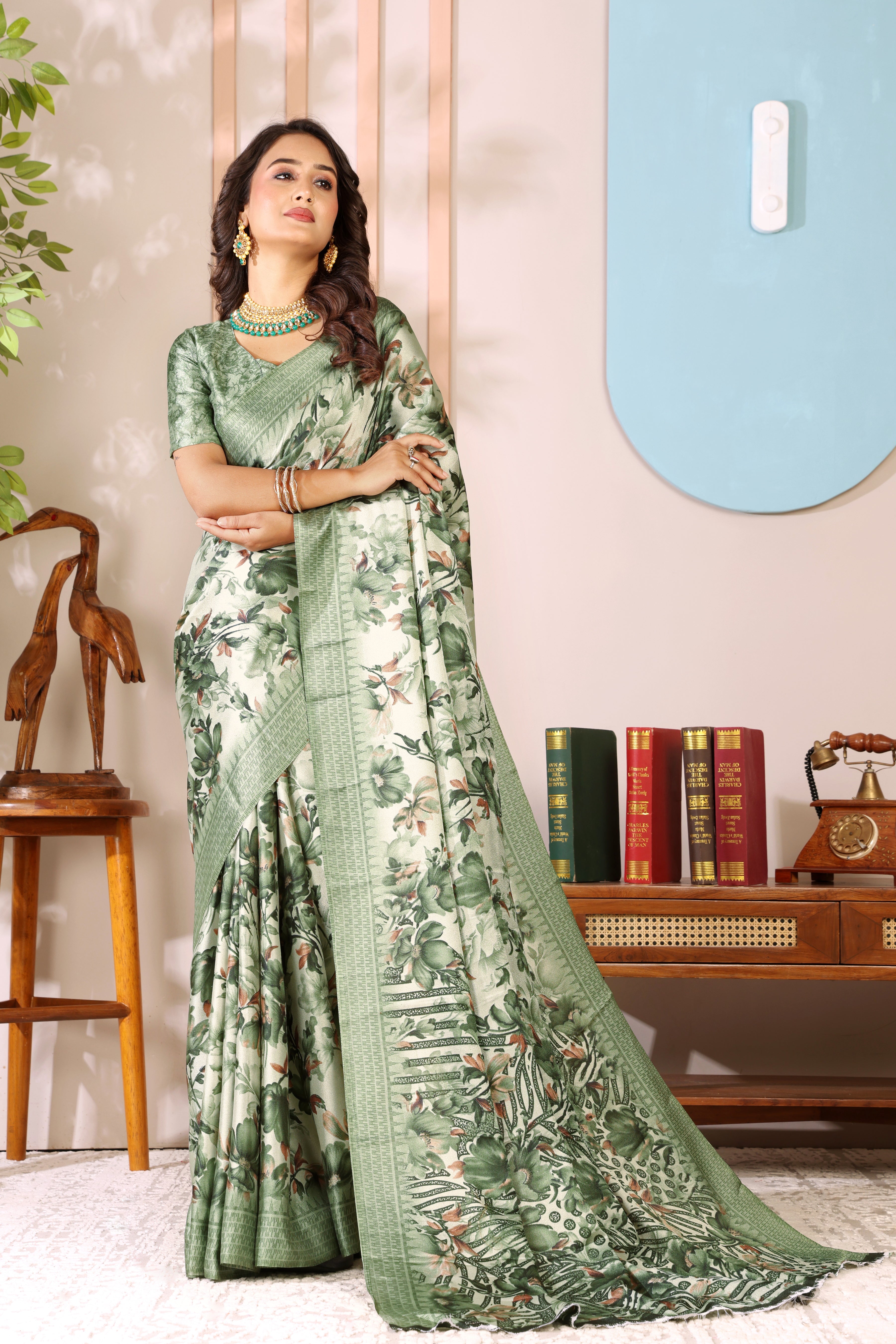 Gold Printed, Digital Print, Floral Print Bollywood Chiffon saree