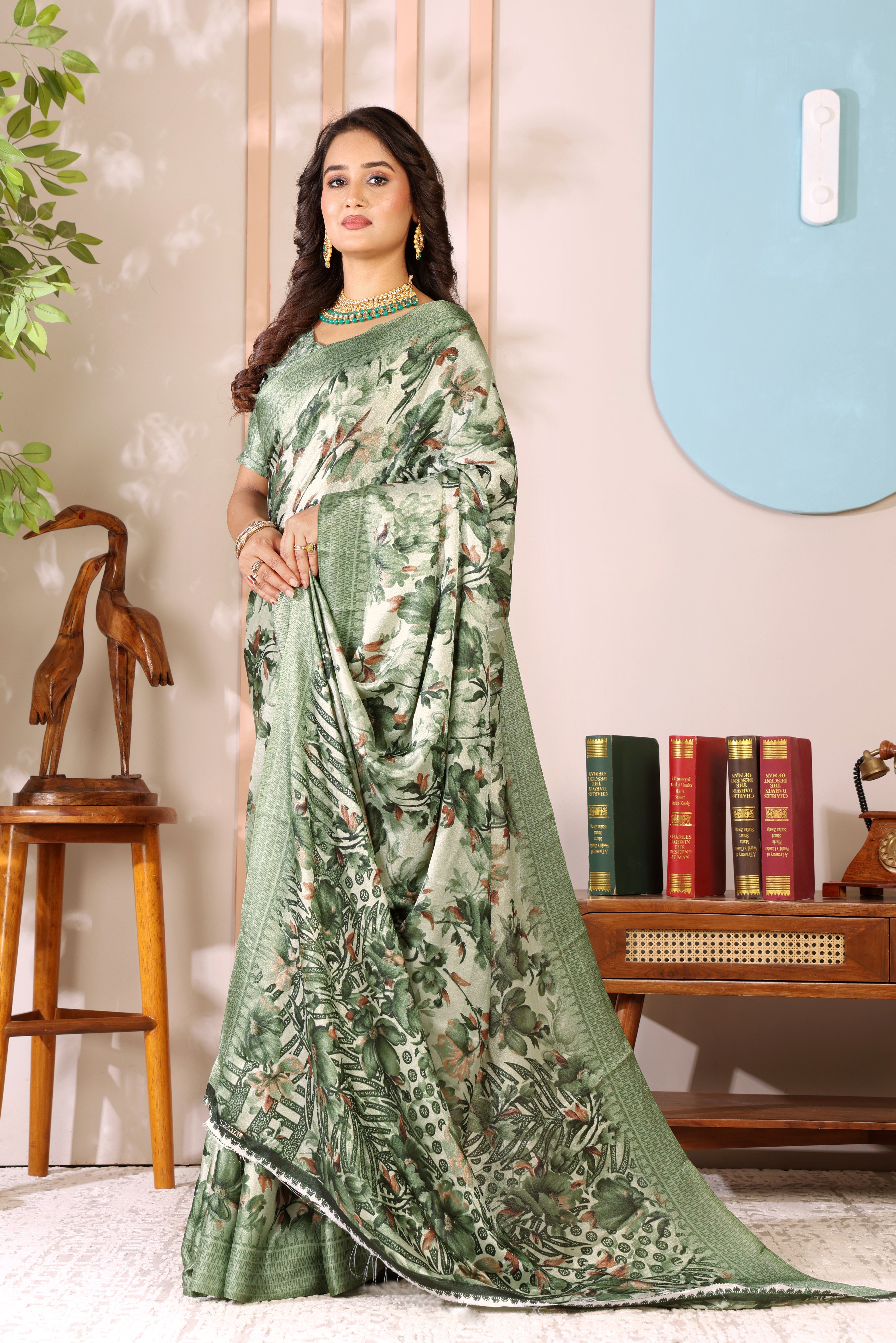 Gold Printed, Digital Print, Floral Print Bollywood Chiffon saree