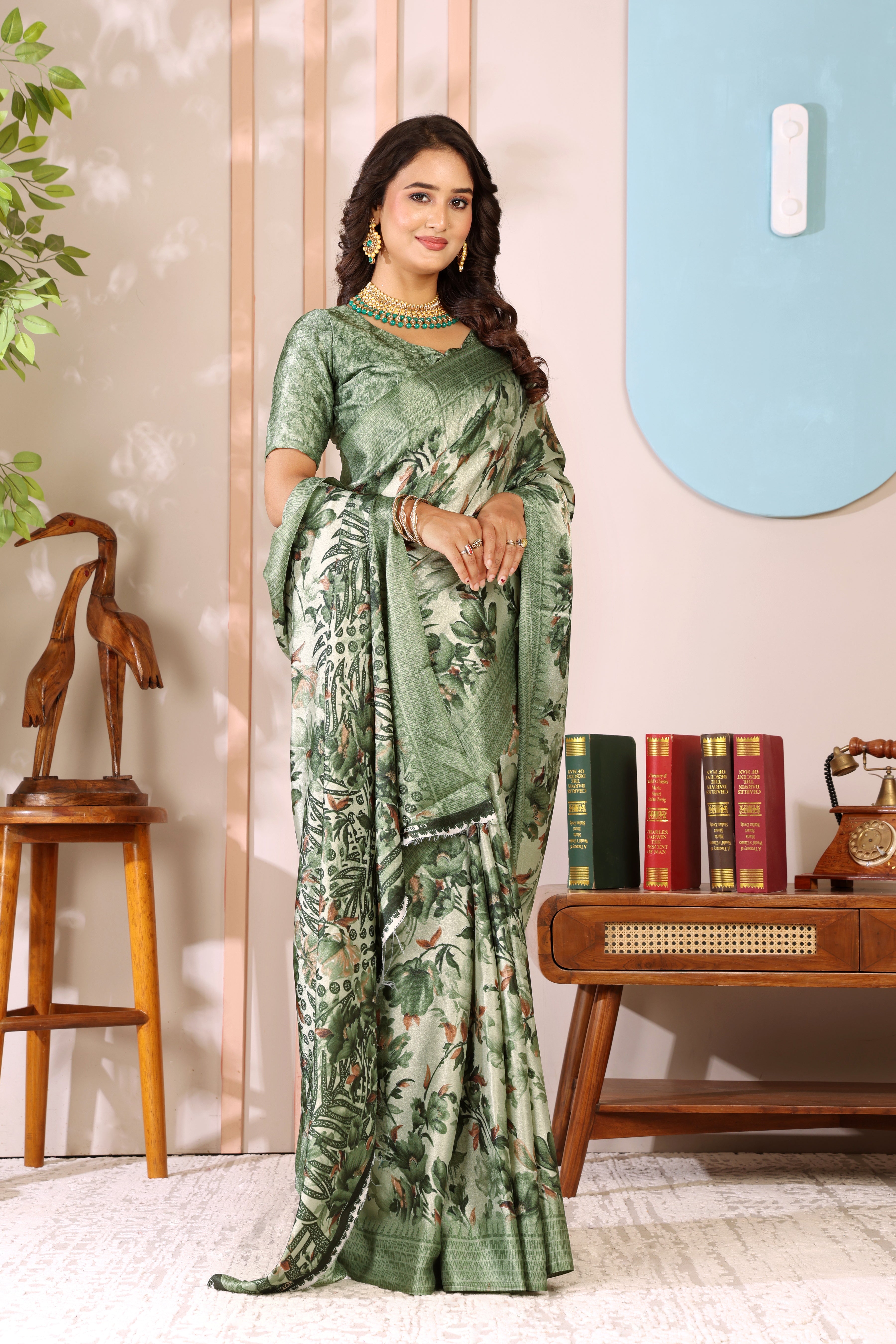 Gold Printed, Digital Print, Floral Print Bollywood Chiffon saree